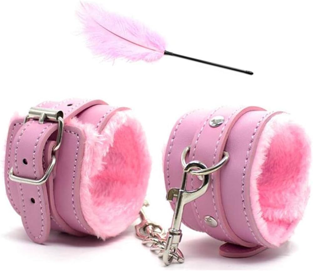 tcouplesexy blindfold and feathered 女性角色扮演粉色